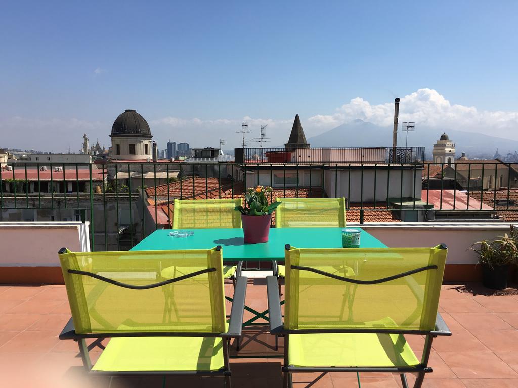 Apartamento Mansarda Bellini Nápoles Exterior foto