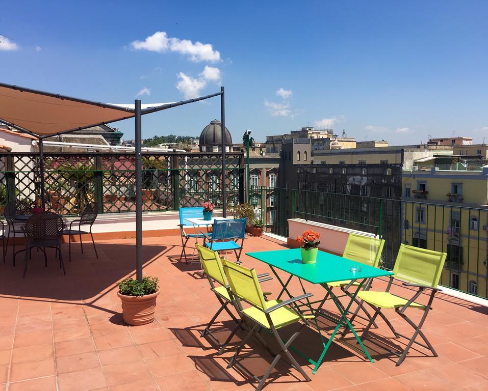 Apartamento Mansarda Bellini Nápoles Exterior foto